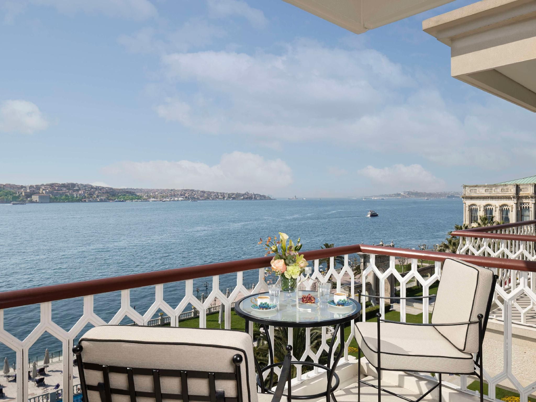 Royal Ottoman Suite