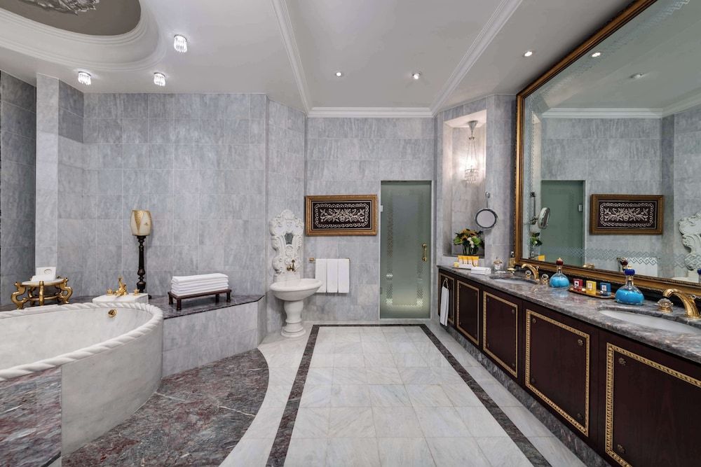 Royal Suite