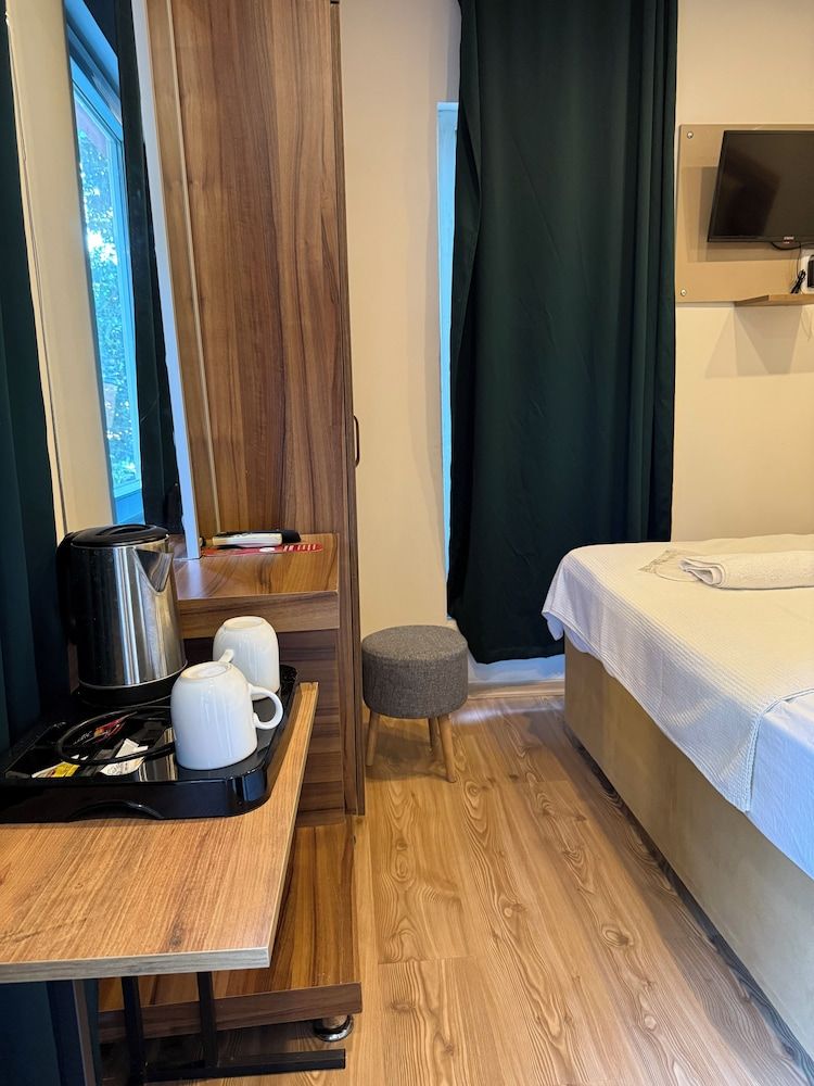 undefined Hotel Twenty 10