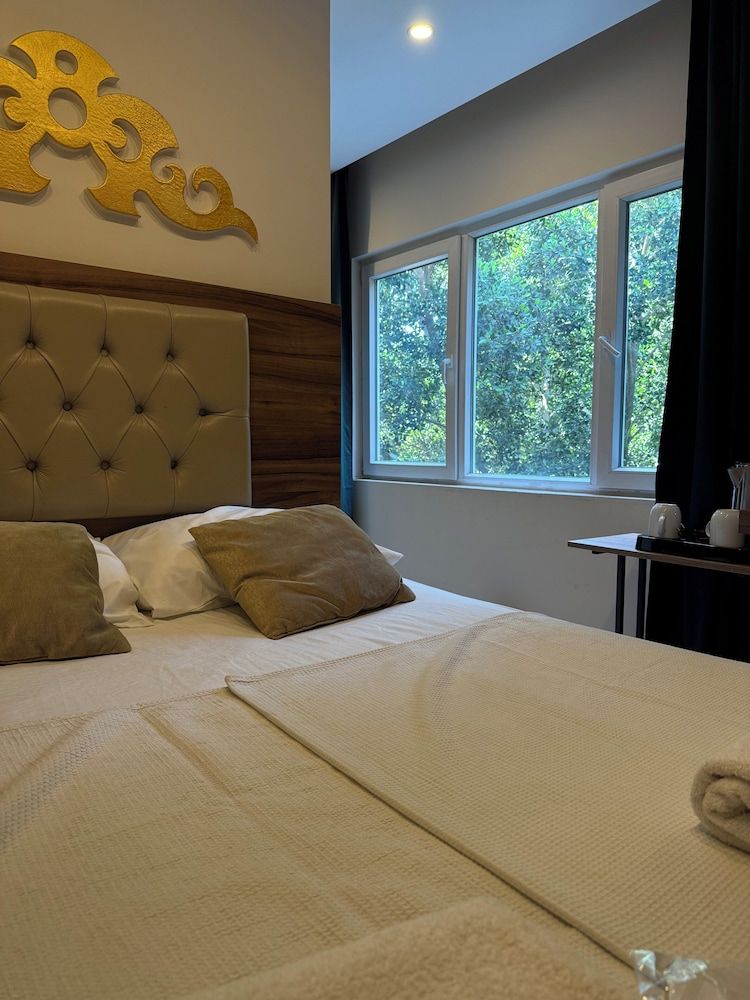 undefined Hotel Twenty 9