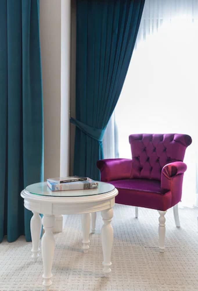 Metropolitan Hotels Taksim Standard Room 5