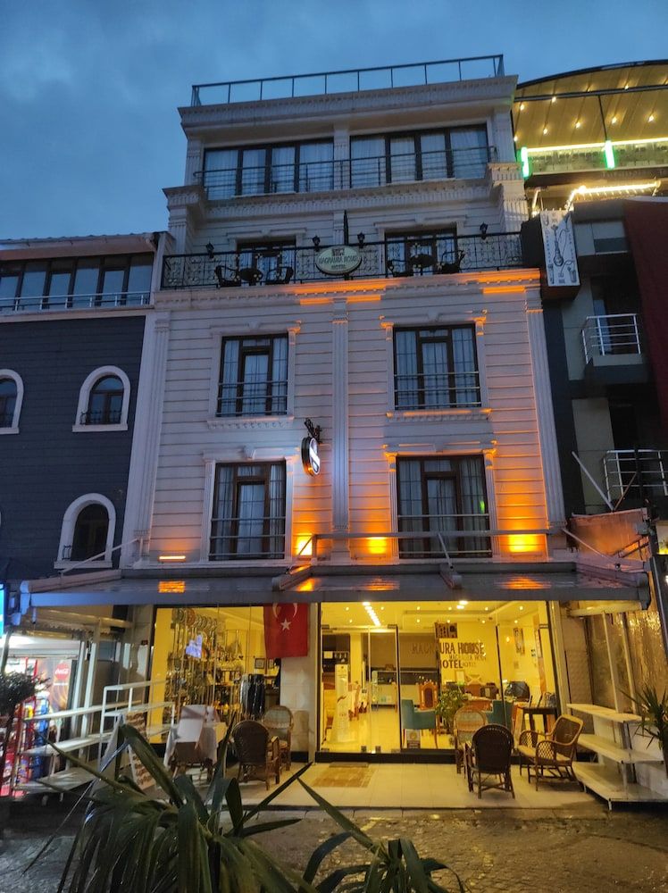 undefined Magnaura House Hotel 7