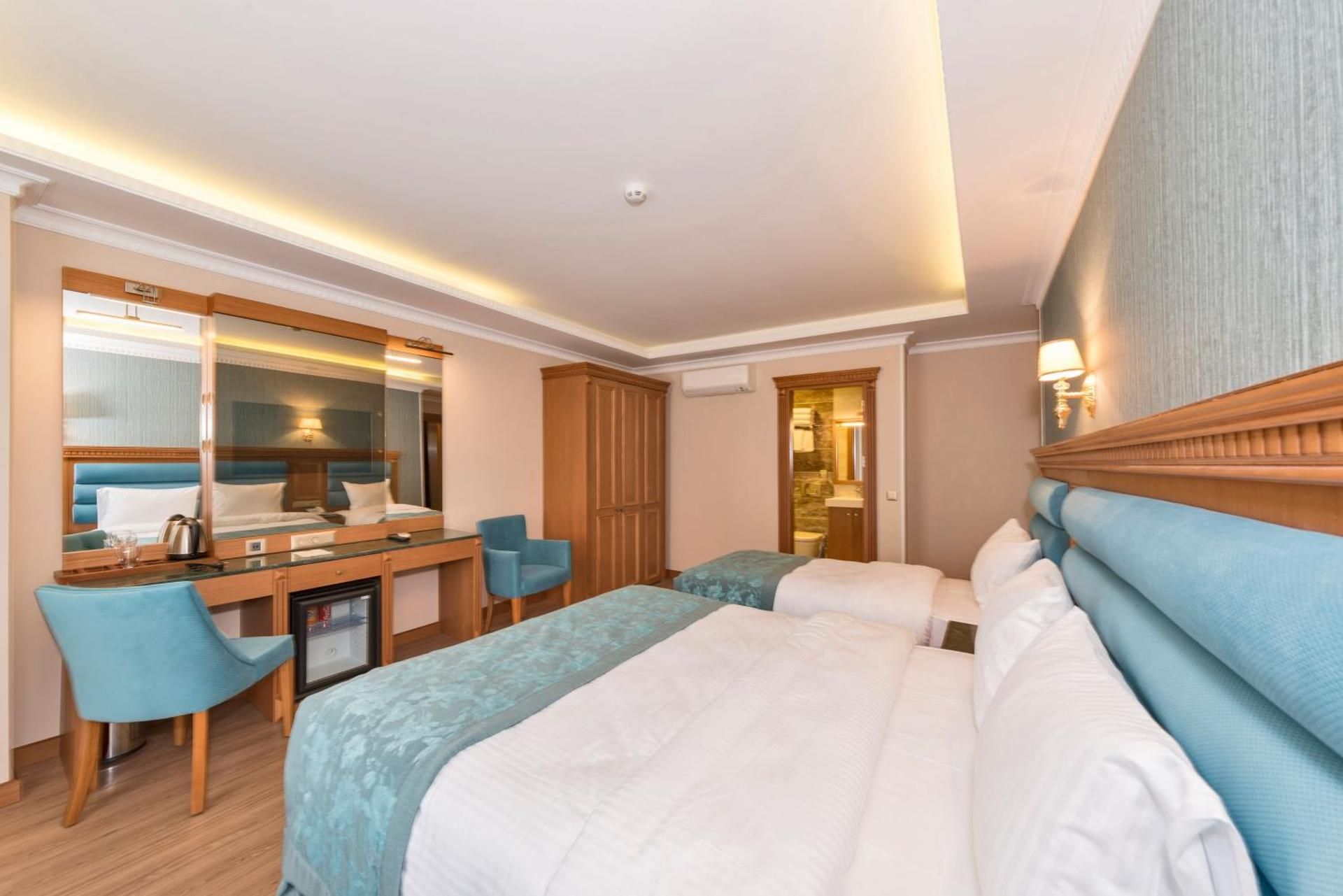 undefined Magnaura House Hotel 6