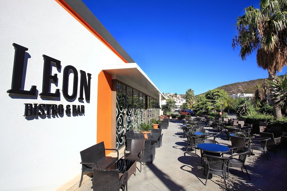 undefined Mandarin Resort & Spa 5