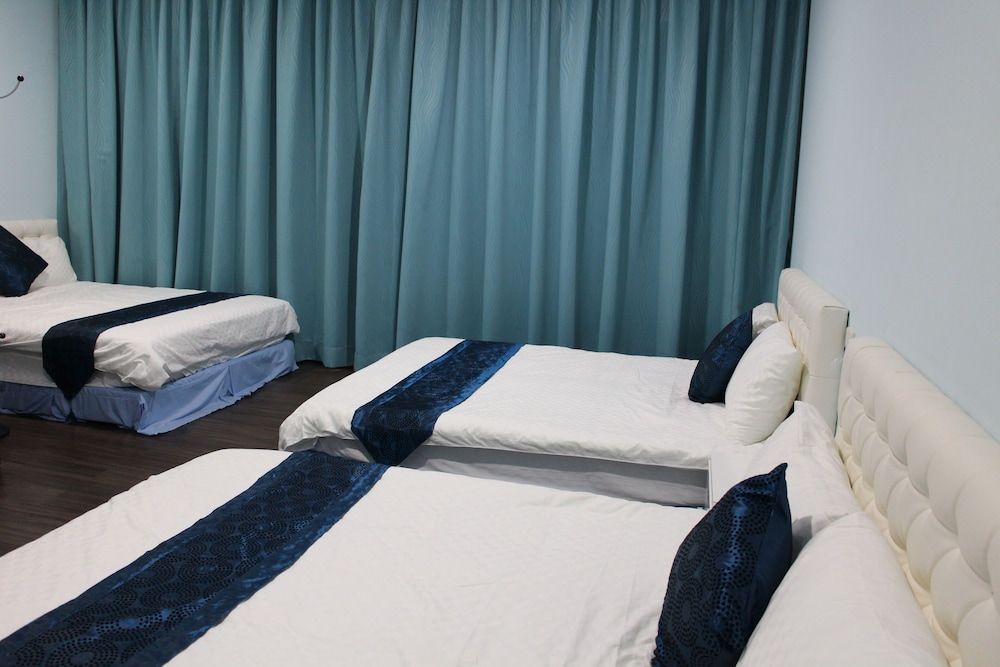 Wm & S - Hostel Family Room 3