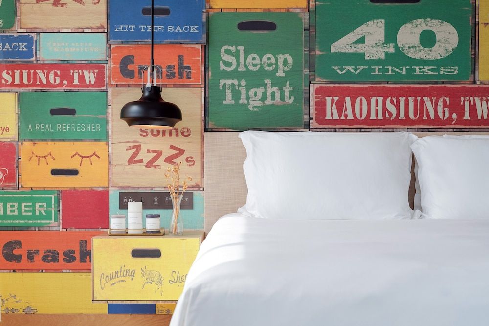 Premium Room, 1 King Bed with Sofa bed (separate bath)