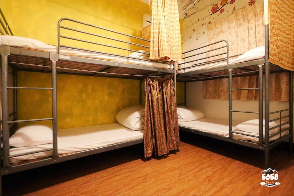 1 Bed in a Dormitory for 4