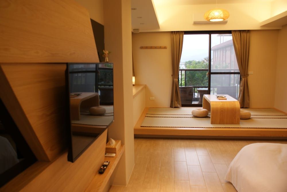 Sunny Stream Villa Premium Suite, Balcony 14