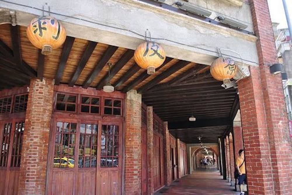 undefined Caesar Metro Taipei 5