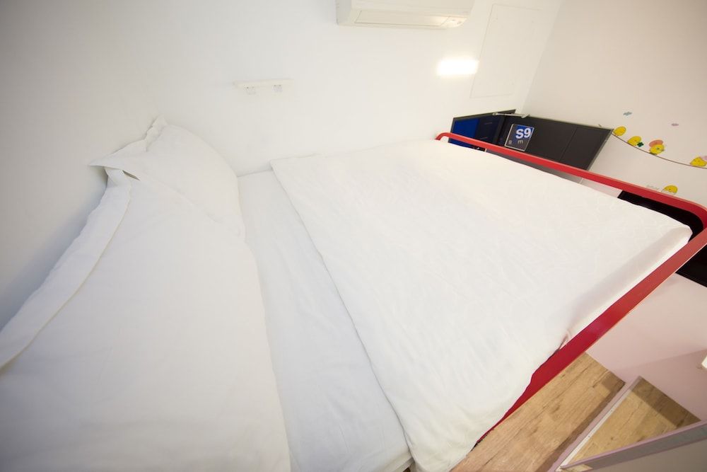 SleepBox Hotel - Ximen Standard Room, 1 Double Bed 11