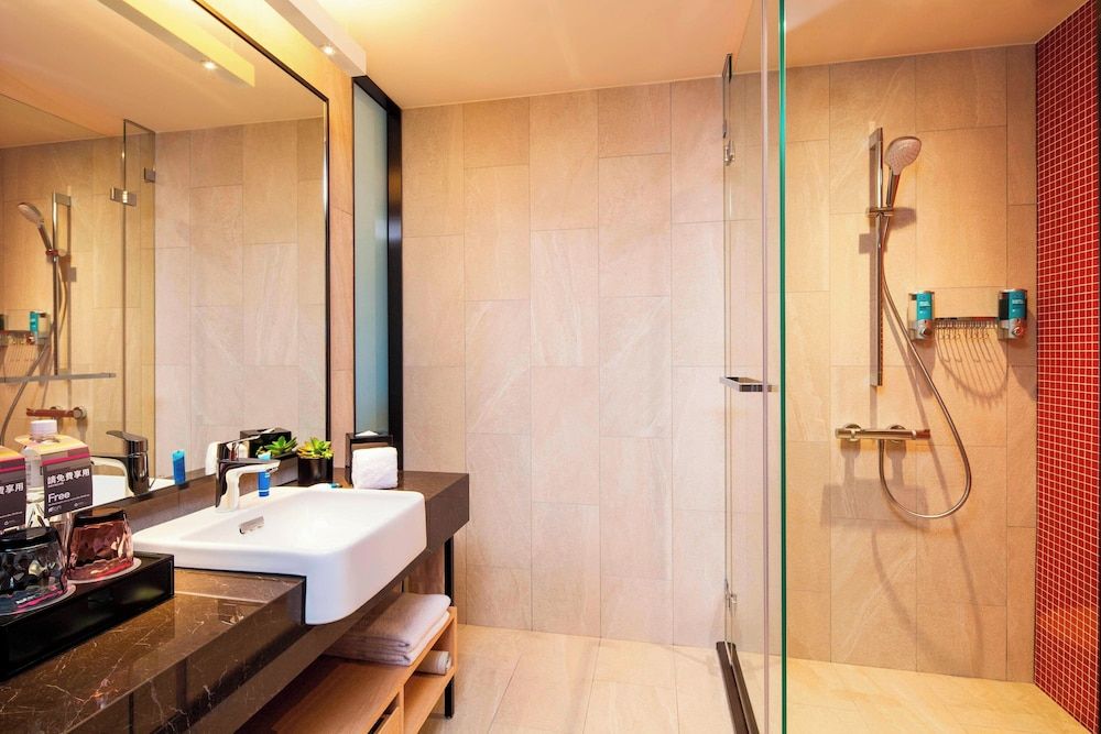 Aloft Taipei Beitou aloft, Room, 1 King Bed, Non Smoking, City View 3