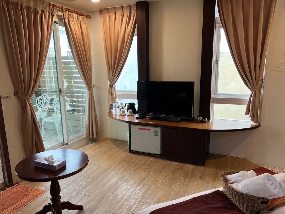 Ming-Jun Holiday Inn Standard Double Room, Mountainside 24