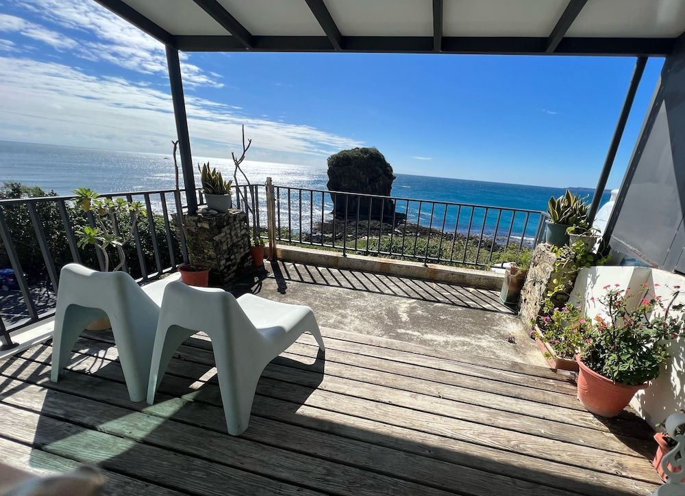 Ming-Jun Holiday Inn Standard Double Room, Sea Facing 5