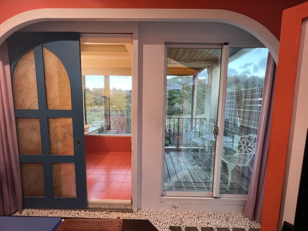 Ming-Jun Holiday Inn Standard Double Room, Mountainside 12