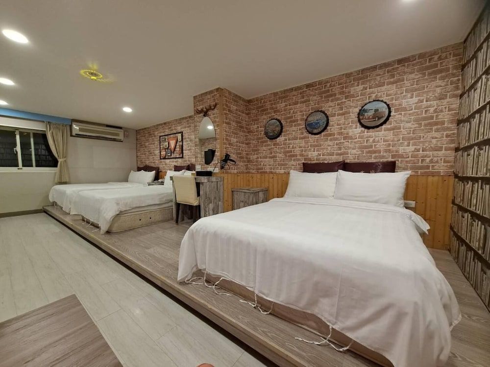 Bin City Hotel Family Room 4