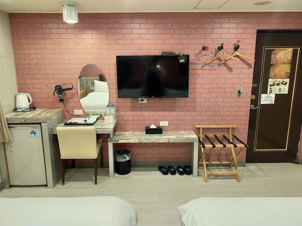 Bin City Hotel Classic Quadruple Room 4