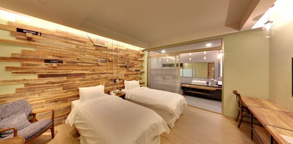 Standard Twin Room