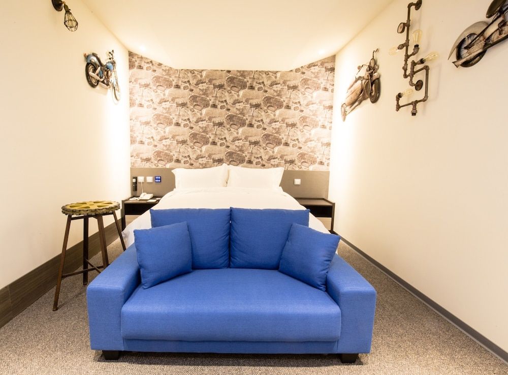 Walker Hotel Ximen Comfort Double Room (Elegant) 6