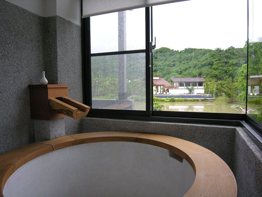 Mudanwan Villa Honeymoon Villa, Lake View 5