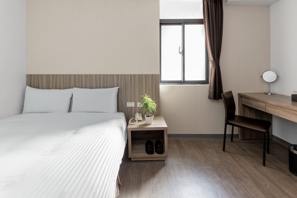 Economy Single Room