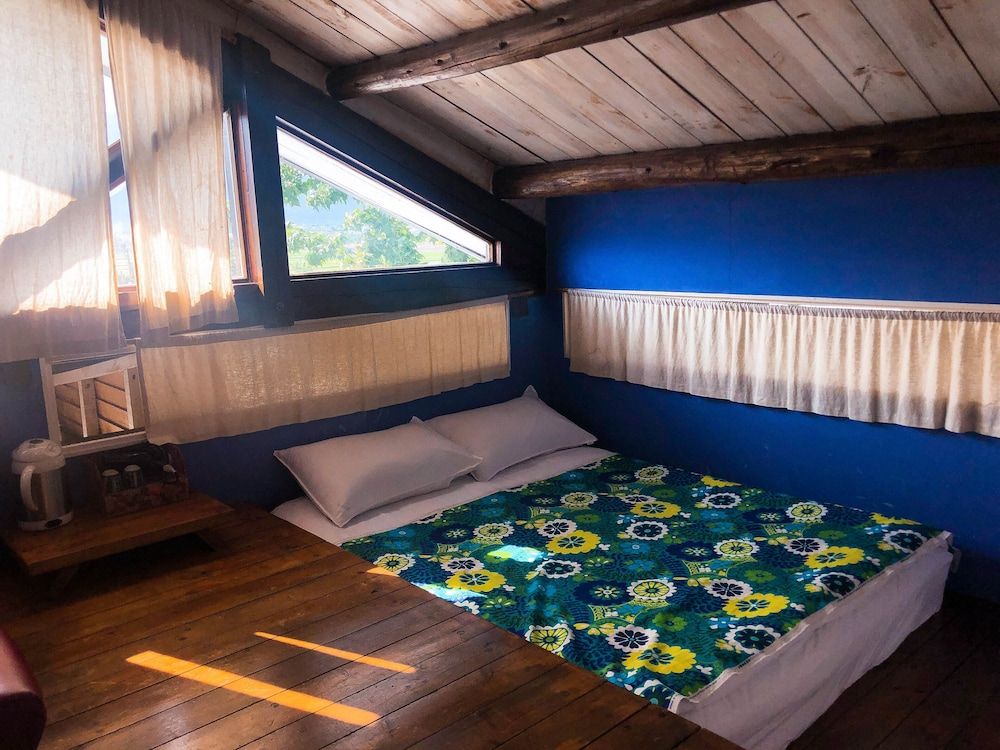 Good Harvest B&B Comfort Double Room (Fall) 3