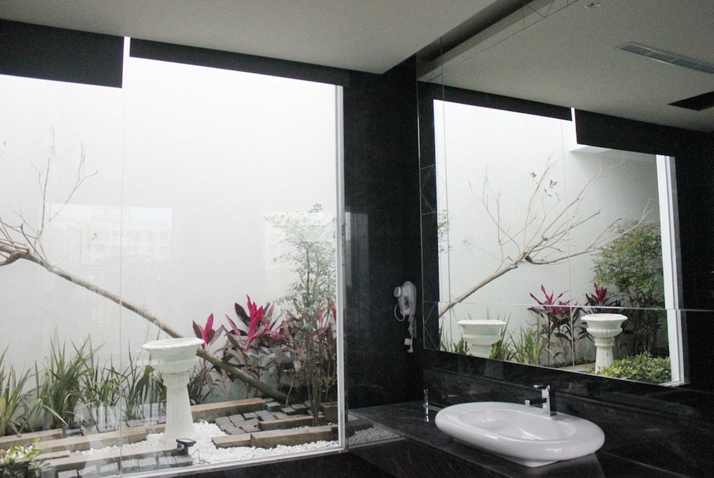 Grand Suite (Check in time starts from 6pm)