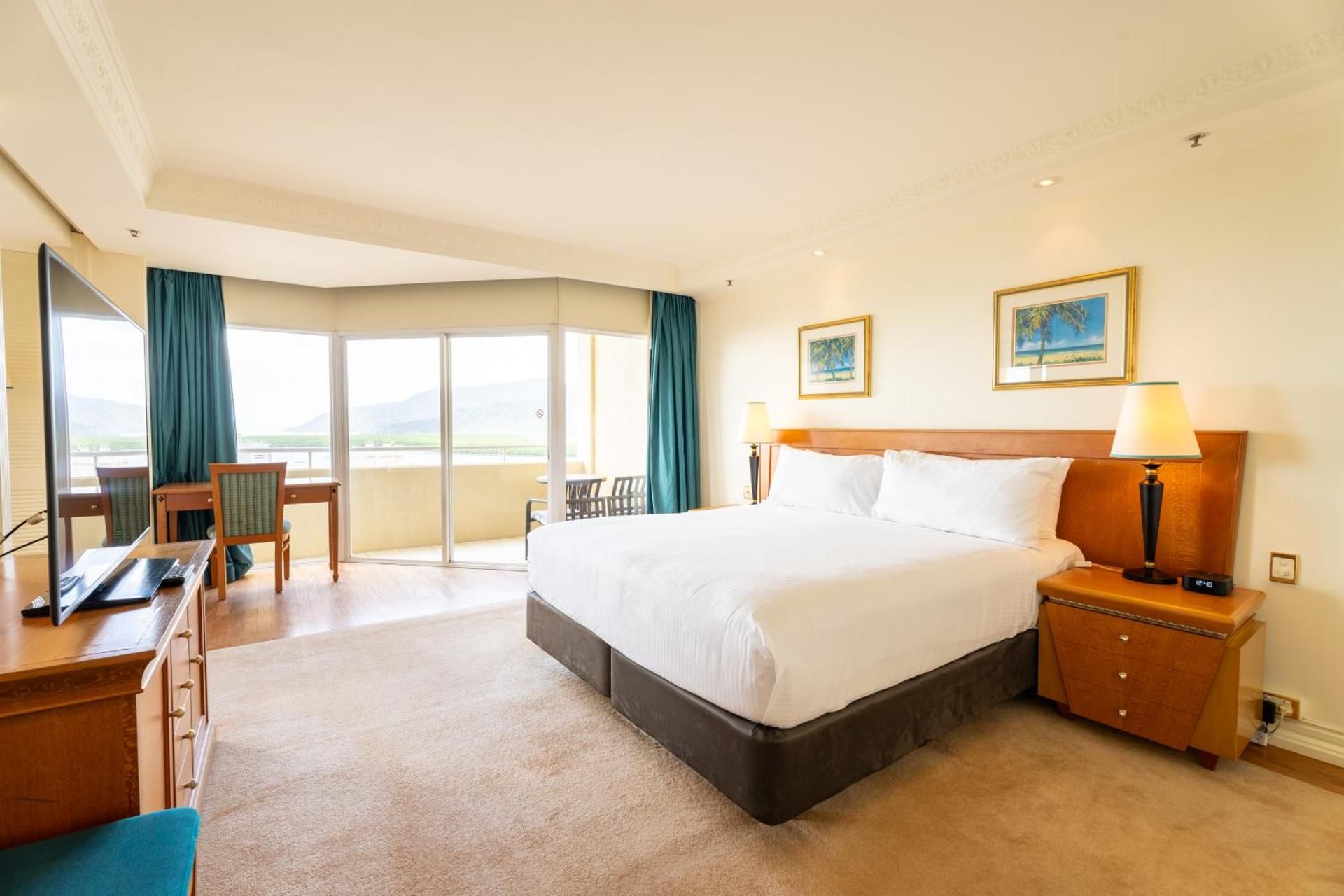 Executive King Suite with Harbor View