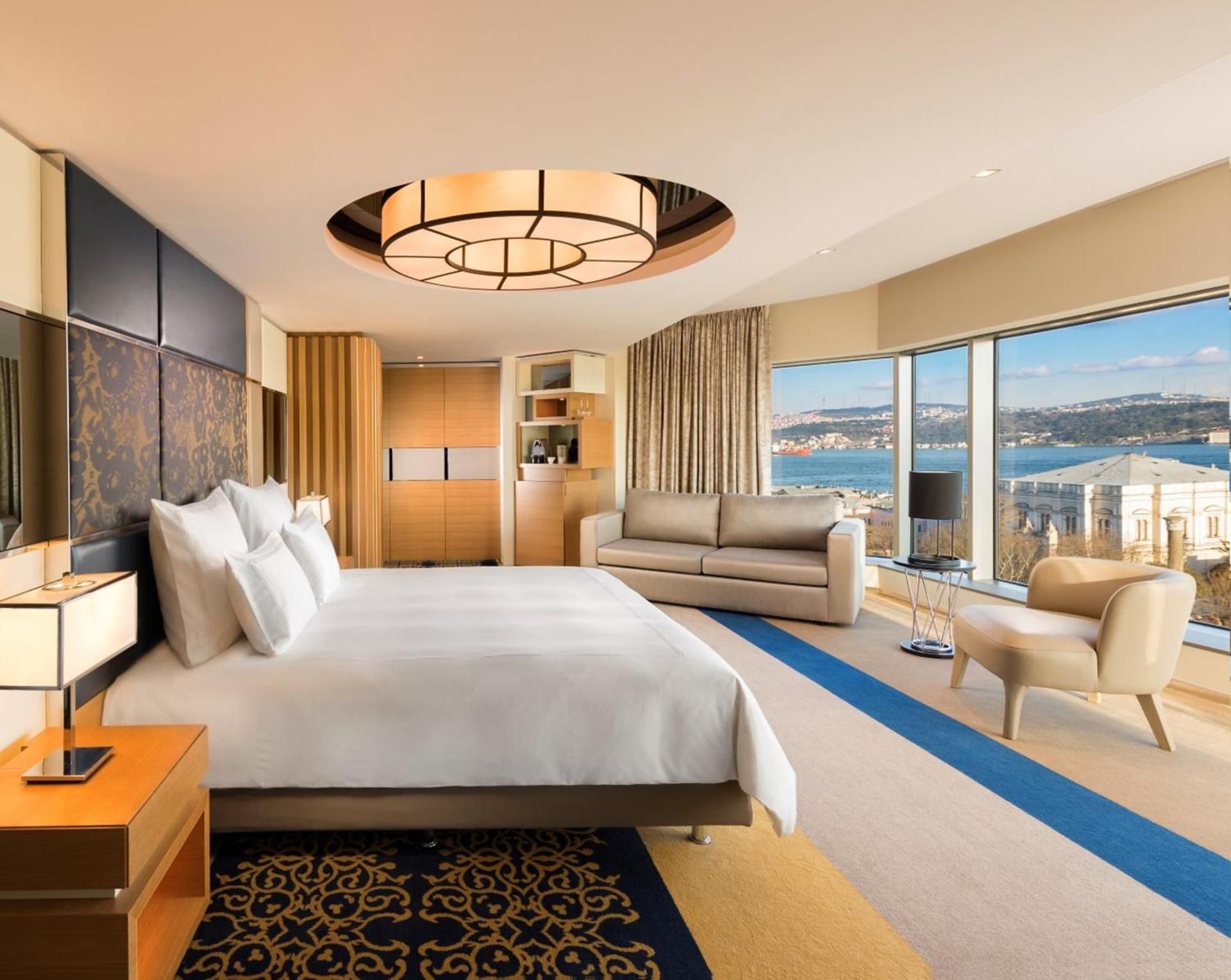 Corner Room Bosphorus View King