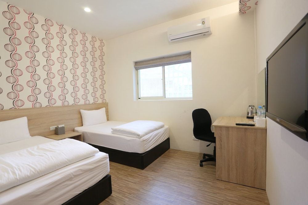 Standard Twin Room