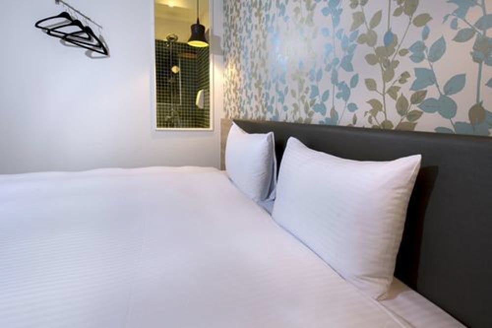 Hotel New Queen 2 Double Room 9
