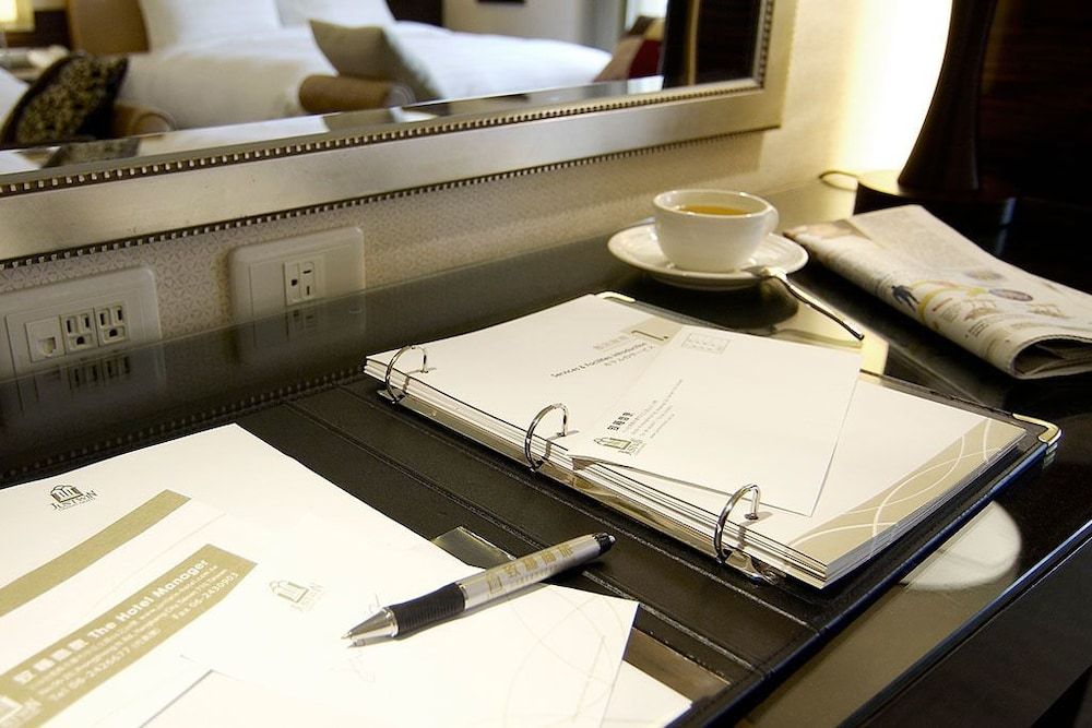 Justwin Grand Hotel Business Twin Room 5