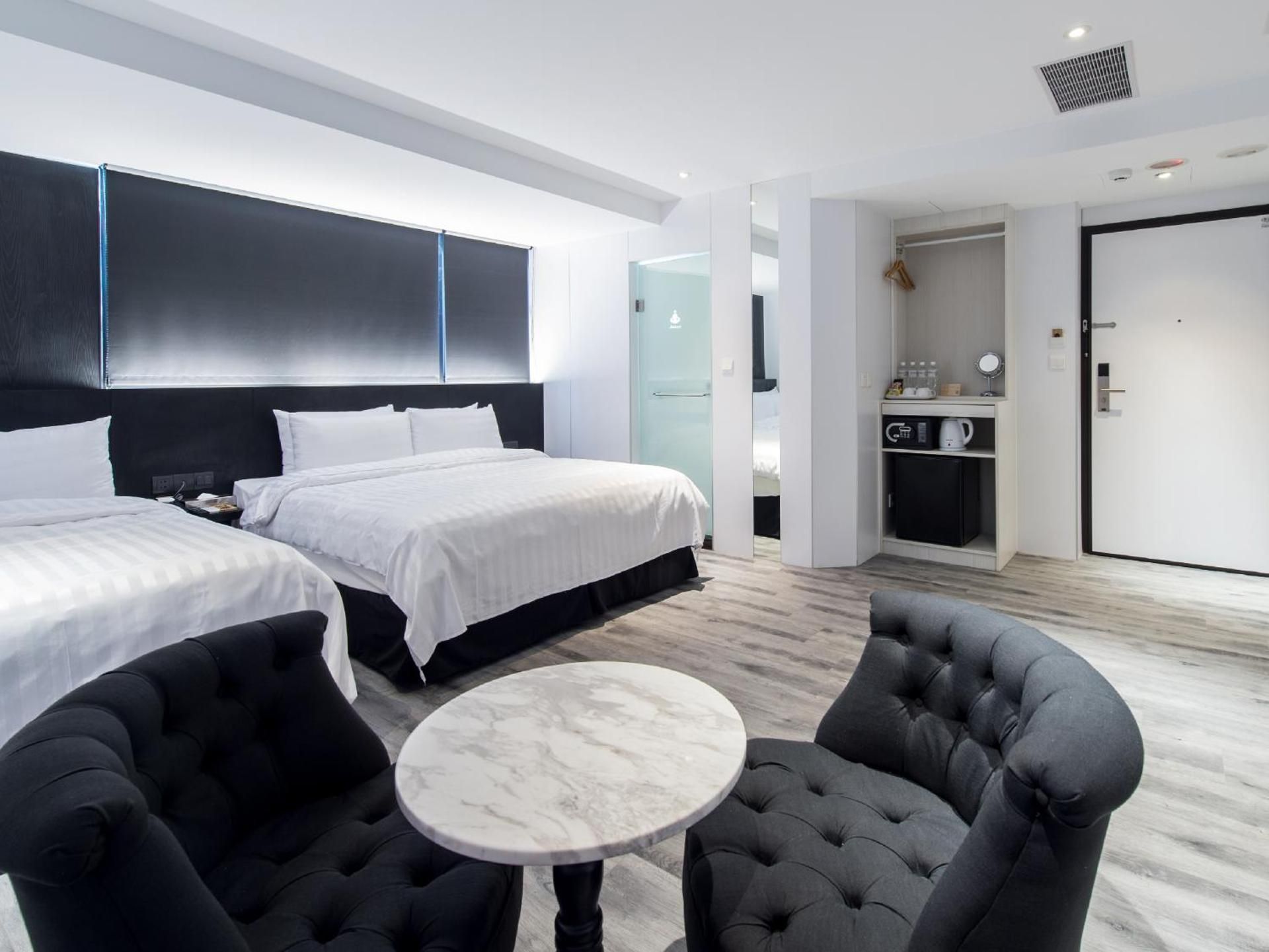 undefined Hotel Relax III 5