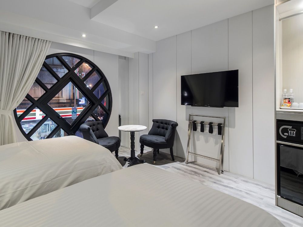 undefined Hotel Relax III 2