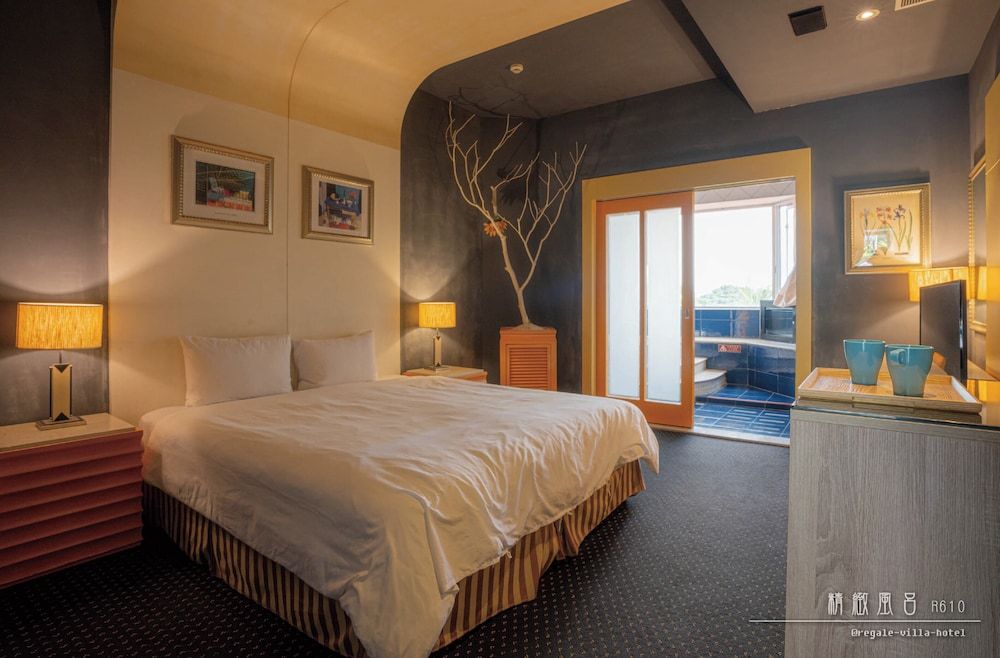 Regale Villa Hotel Economy Double Room, 1 Bedroom (Check in after 18pm) 5