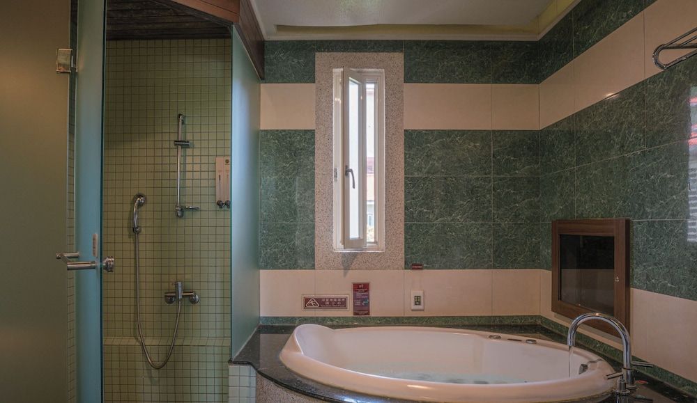 Regale Villa Hotel Economy Double Room, 1 Bedroom (Check in after 18pm) 10