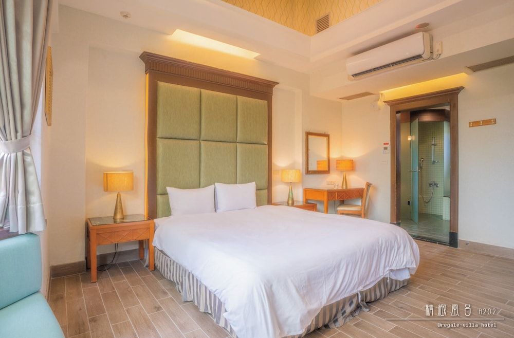 Regale Villa Hotel Economy Double Room, 1 Bedroom (Check in after 18pm) 3