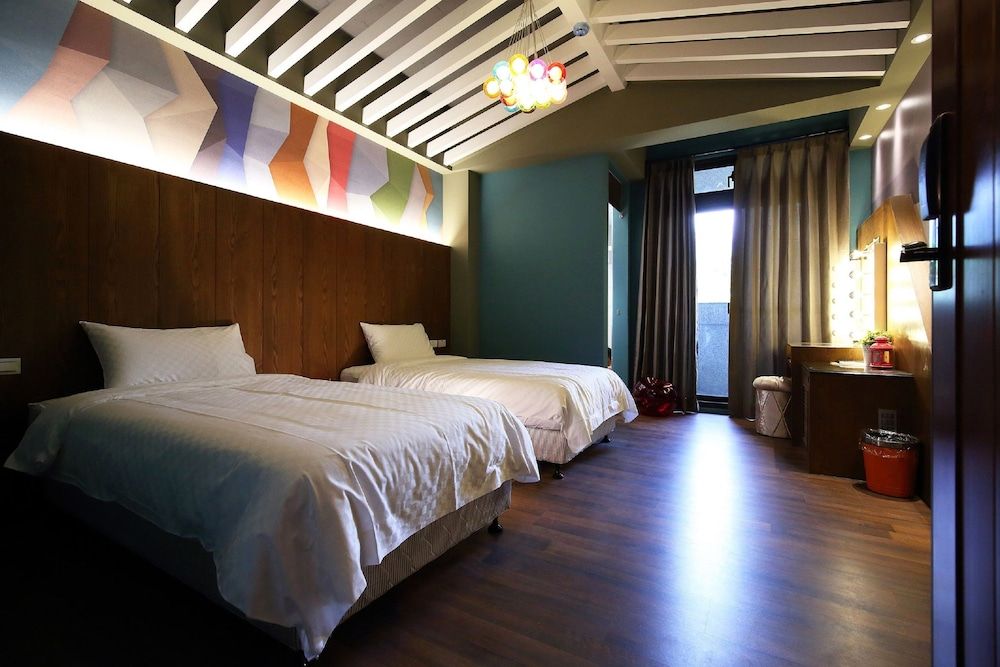 Buckingham Palace B&B Standard Twin Room, Balcony 4