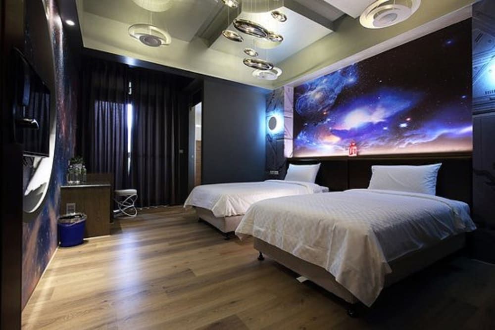 Buckingham Palace B&B Standard Twin Room, Balcony 7