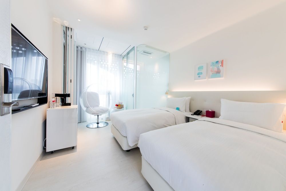 undefined Hotel Poispois 5