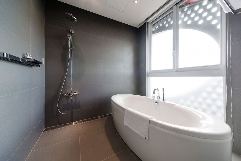 undefined Hotel Poispois 2