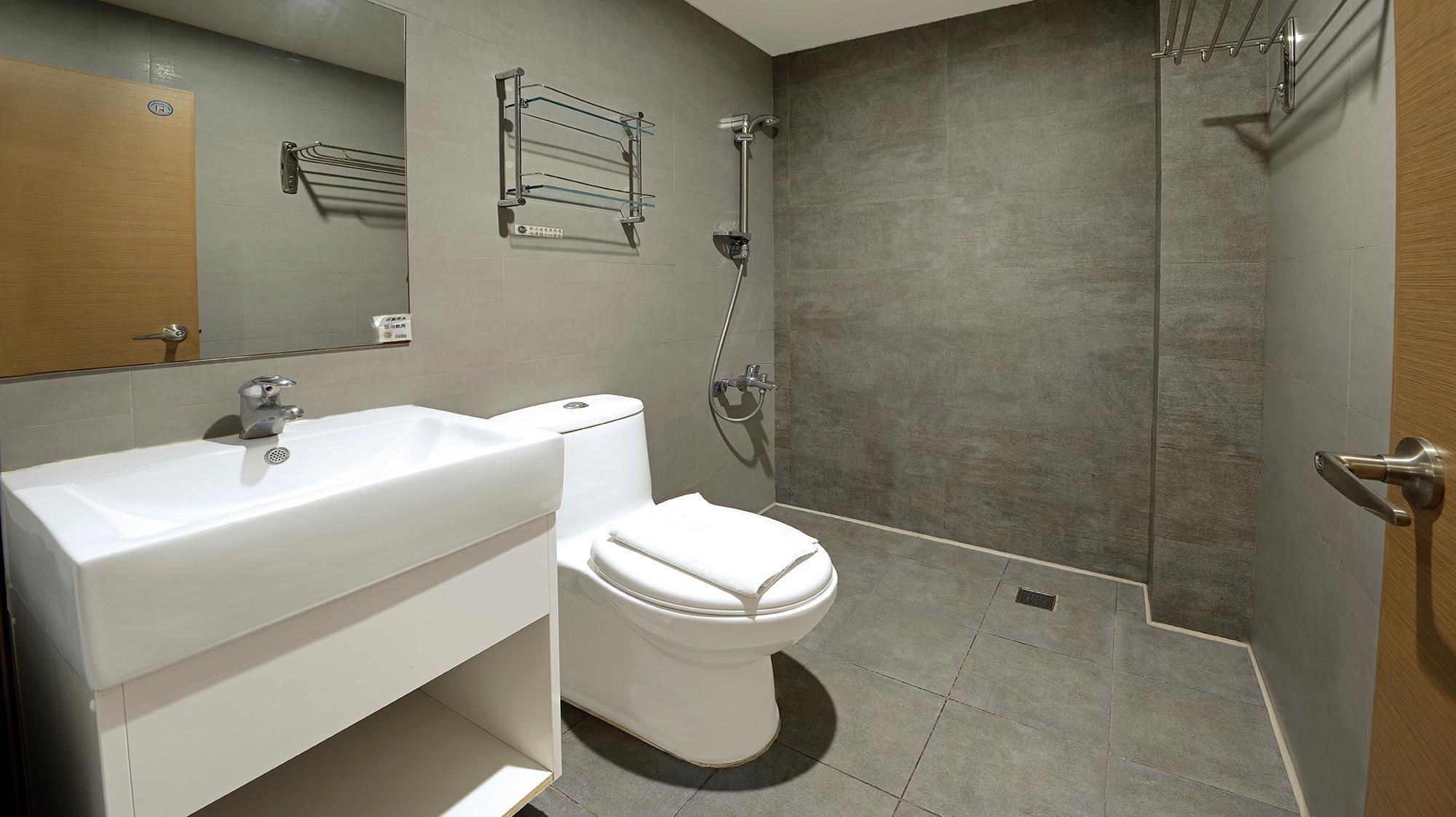 Standard Double or Twin NO Window