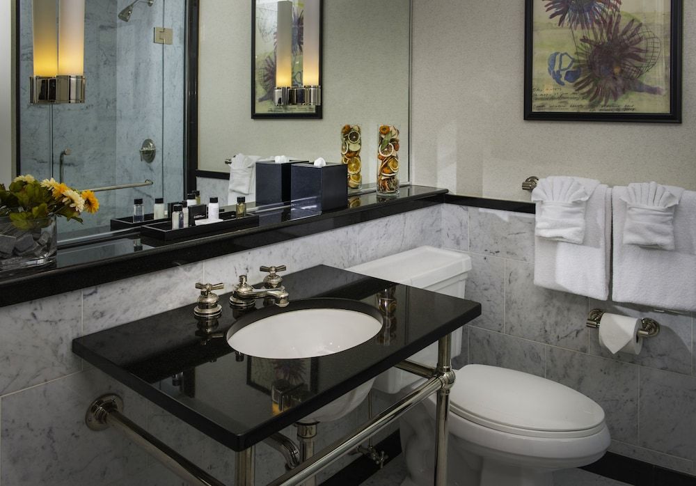 The Manhattan Club Executive Junior Suite 4