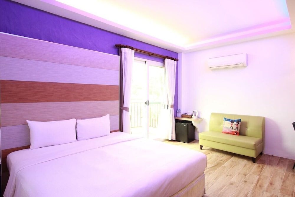 Deluxe Double Room with Bathtub