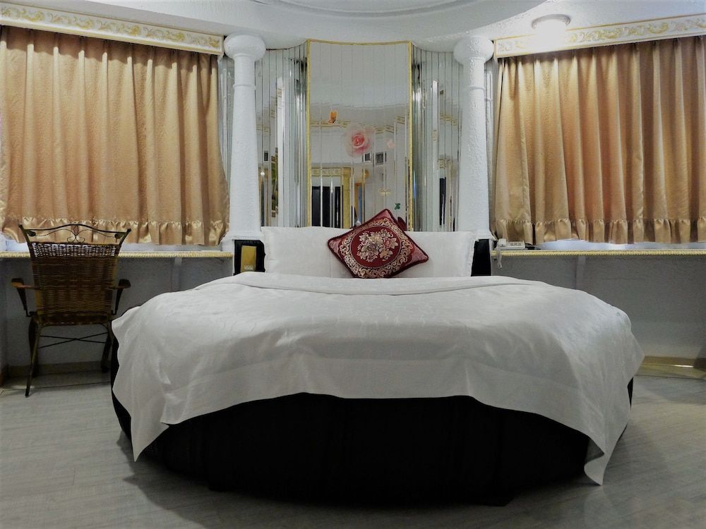 Aloha Hotel Keelung Superior Double Room