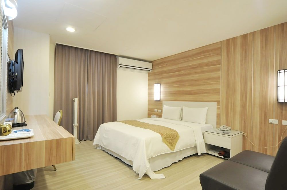 undefined ChengDian Hotel 4