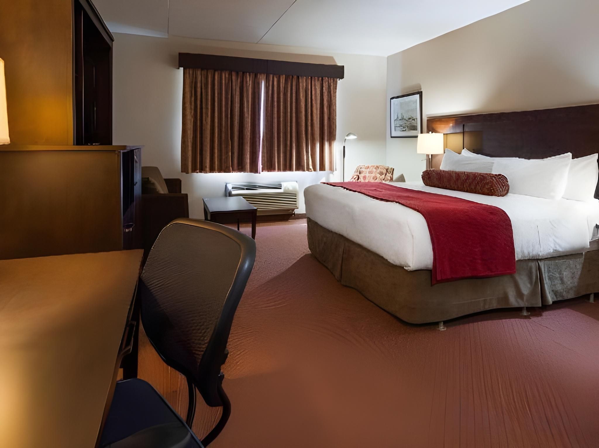 1 King Bed, Nonsmoking
