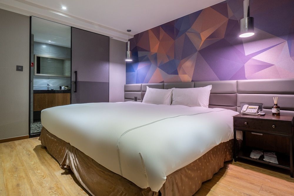 Standard Double Room, No Windows