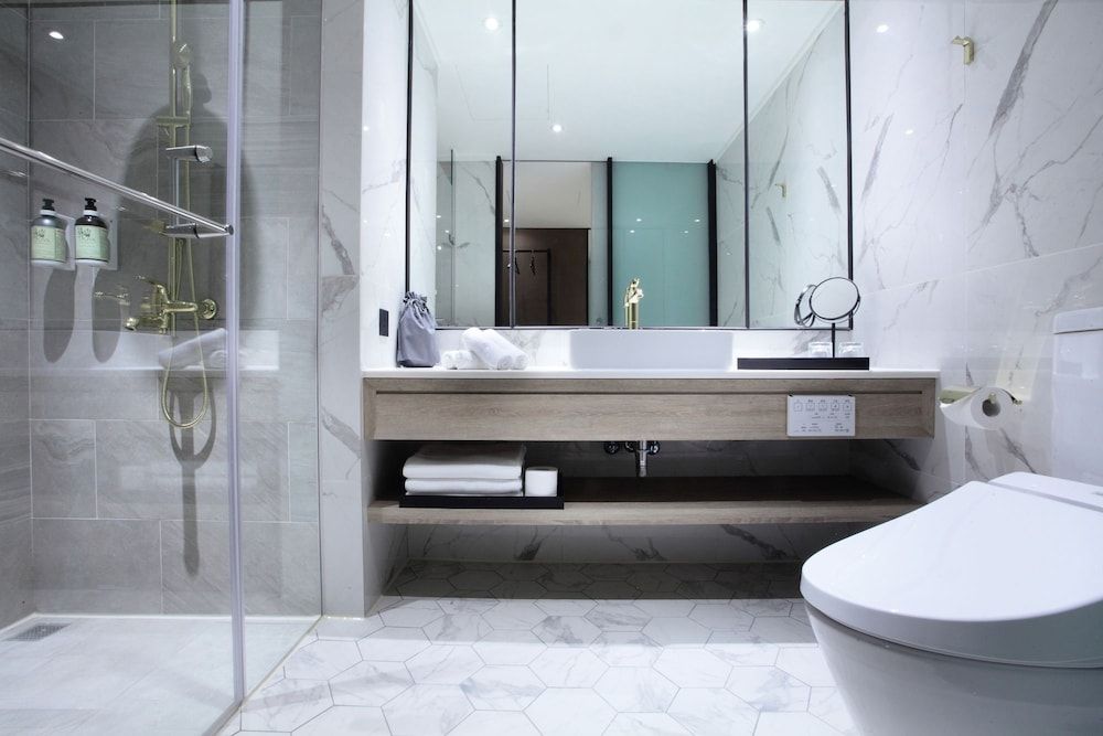 Keebe Hotel Family Room 5