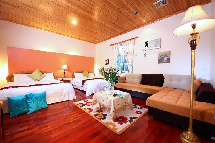 Quad Room