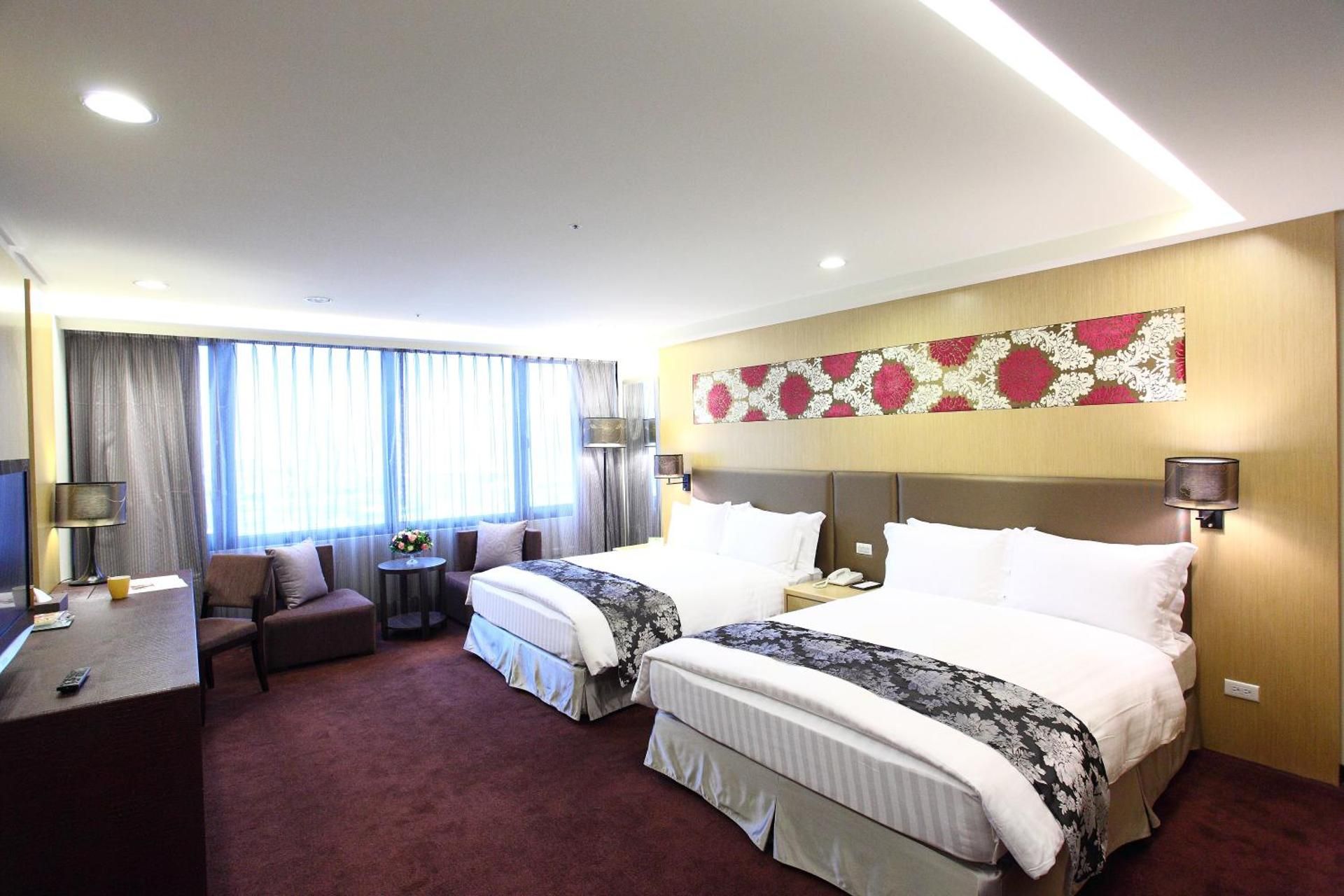 Zao Yin Building Family Room